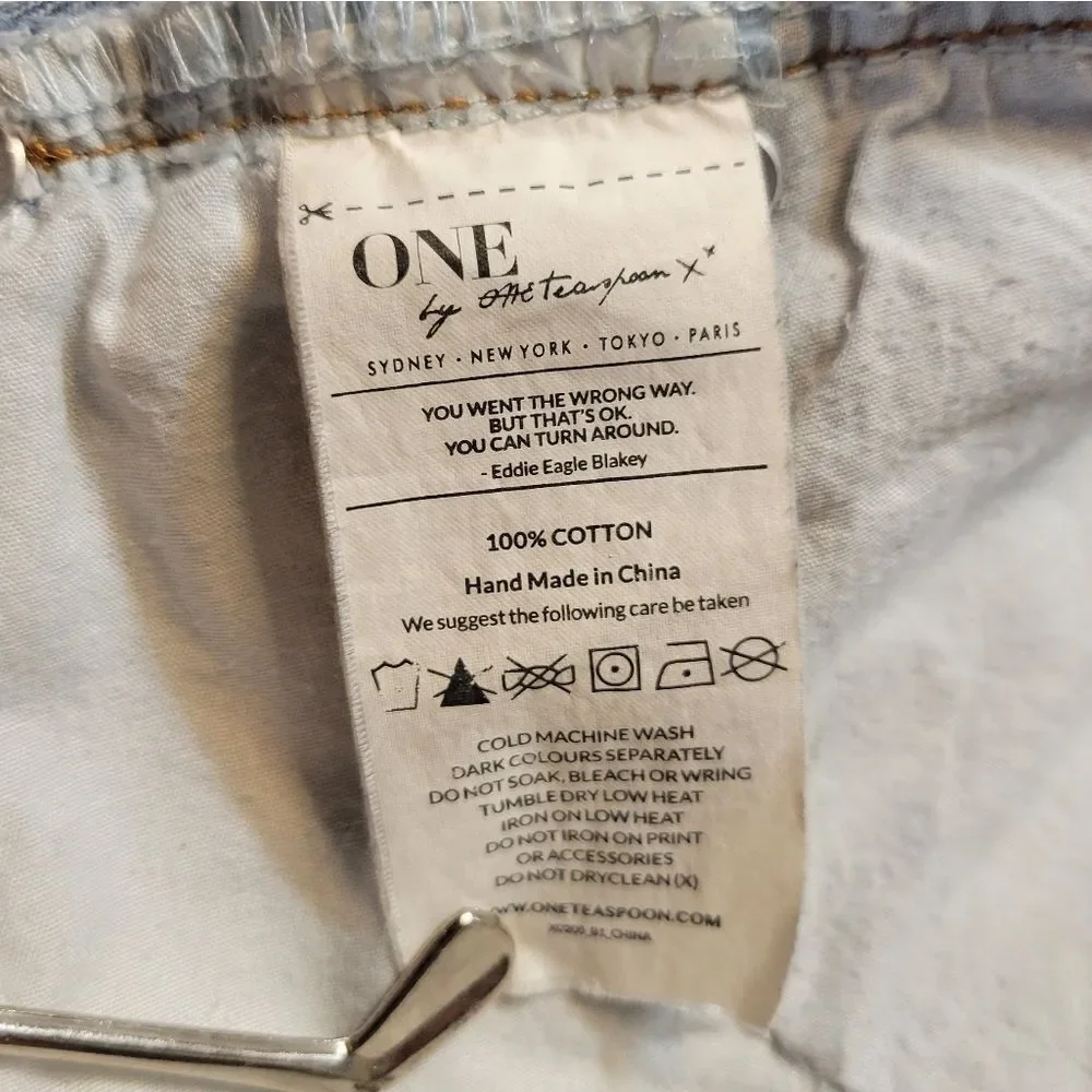 One One Teaspoon Bandits Relaxed Fit Denim Distressed Women Jean Shorts